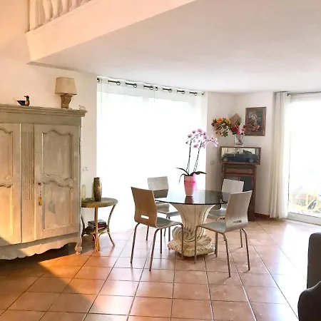 Holiday home 3 Bedrooms House With Jacuzzi Enclosed Garden And Wifi At Castel Di Decima