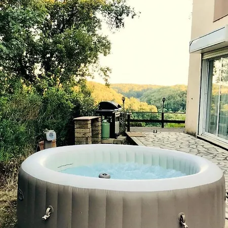3 Bedrooms House With Jacuzzi Enclosed Garden And Wifi At Castel Di Decima Rome